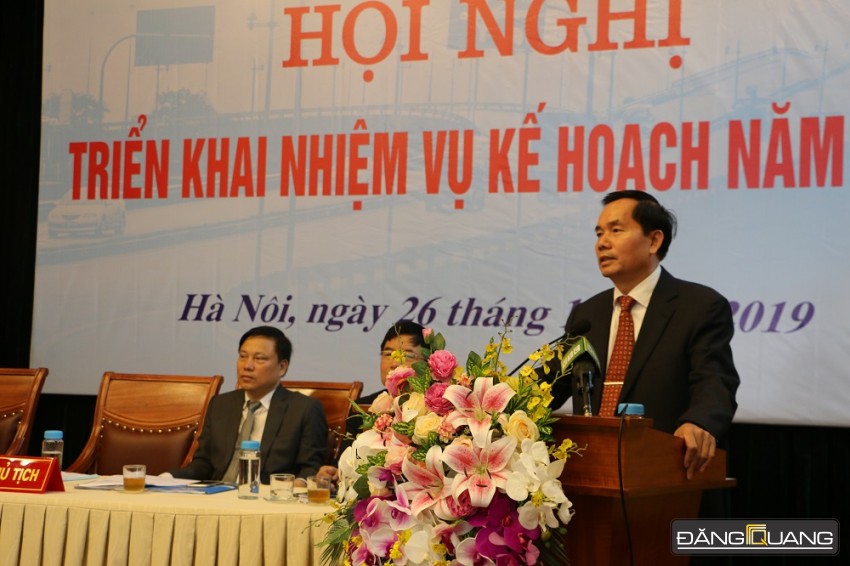 17-bo-truong-bo-gtvt-nguyen-van-the-tong-cuc-dbvn-da-dap-ung-duoc-nhu-cau-cua-nguoi-dan-trong-linh-vuc-giao-thong-duong-bo--1.jpg
